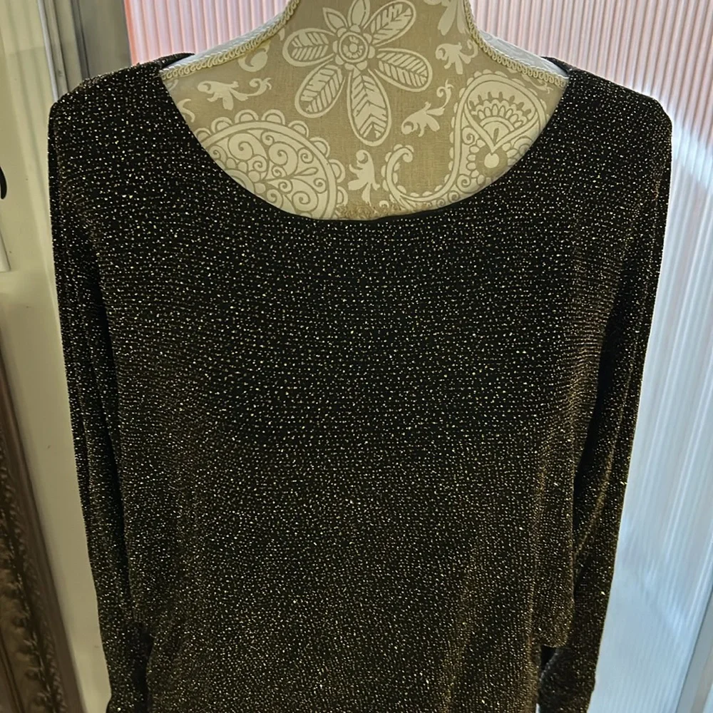 Used - Picture 2 of 3